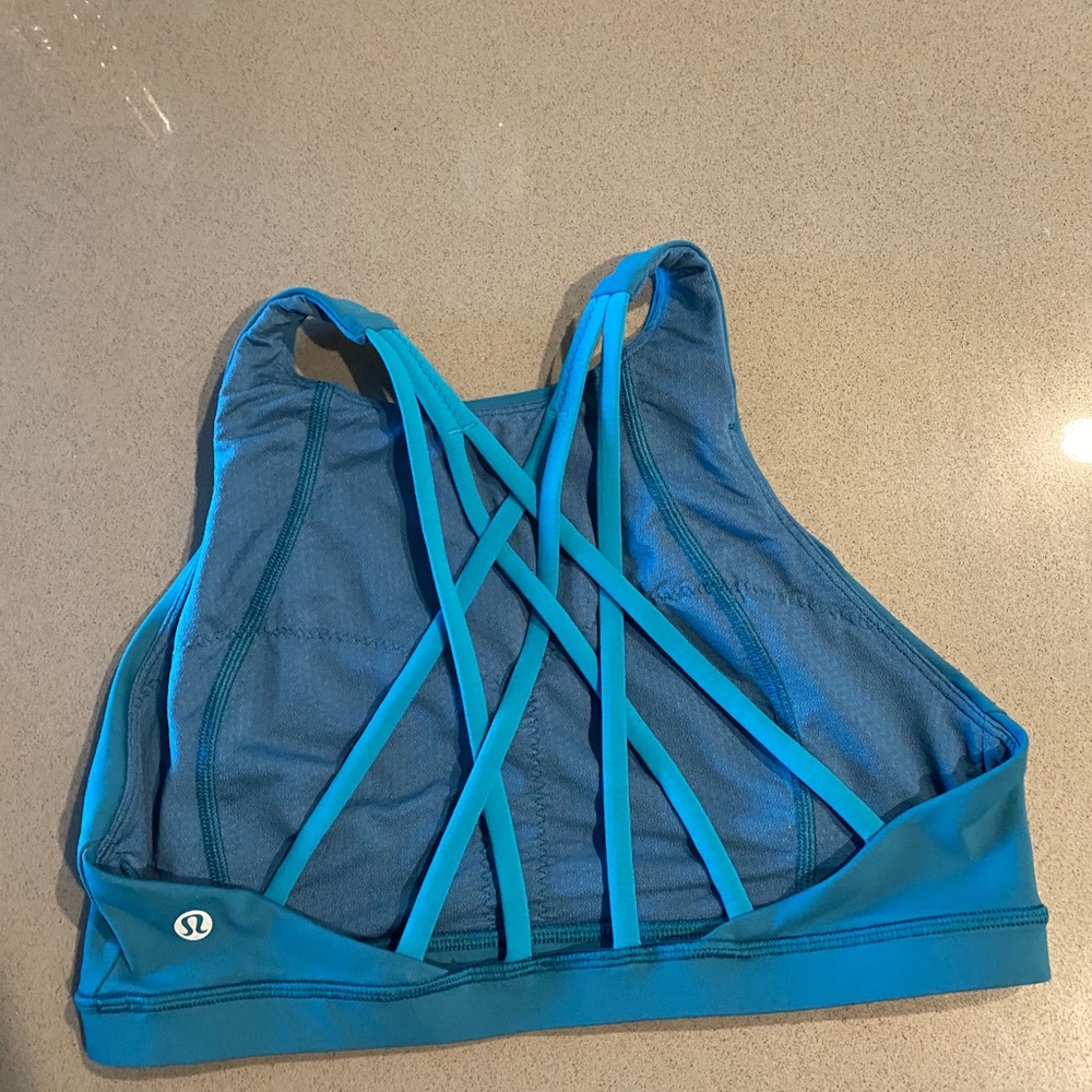 lululemon Free to Be Serene High Necks Sports Bra
